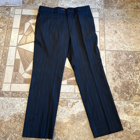 Men’s Suit Hugo by Hugo Boss Black with White Striping Detail - Picture 10 of 13